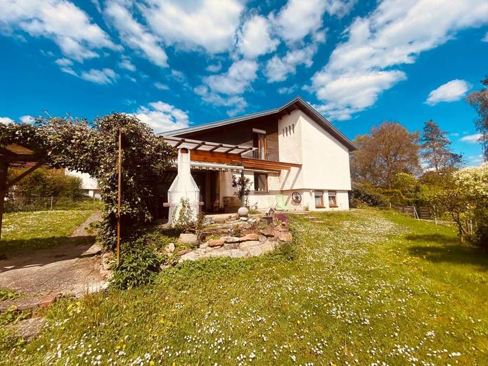 Ferienhaus für 7 Personen, mit Balkon und Terrasse sowie Garten und Ausblick in Mellrichstadt