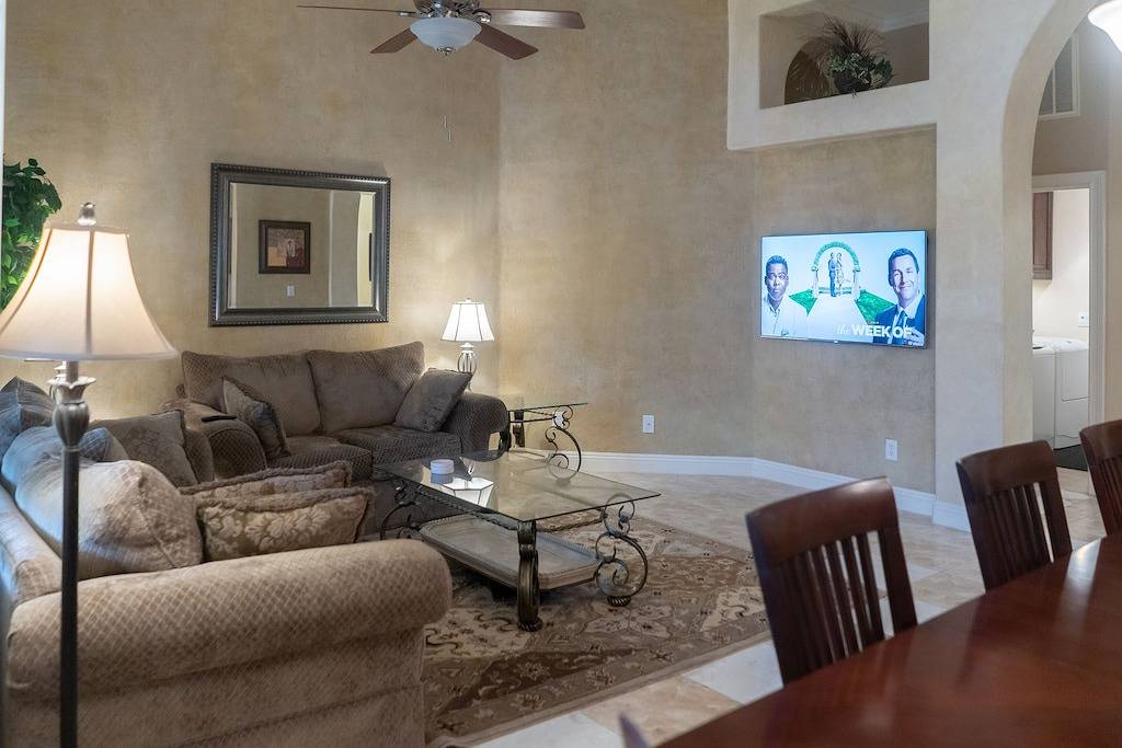 Hochwertiges Haus mit atemberaubender professioneller Küche in Gilbert, Maricopa County