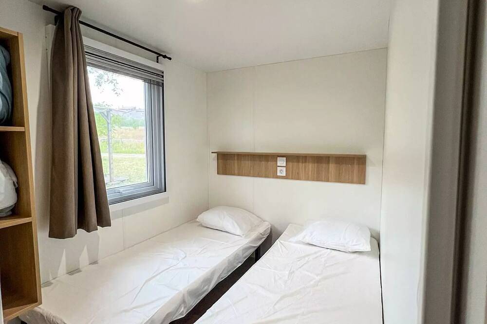 Nouveau Mobil home - 2 chambres avec climatisation Nesasio 4 Ã  5 personnes - 4 pers. inclus dans le tarif in Saint-Germain, Ardèche
