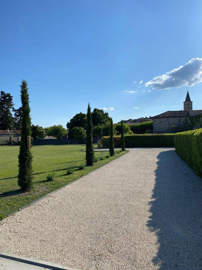 Location de vacances pour 2 personnes, avec Terrasse ainsi que Jardin et Piscine à Taulignan - 4