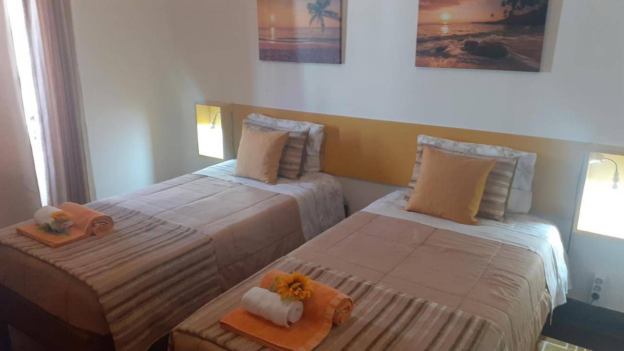 Twin Room with Shared Bathroom in São Miguel Island, Ponta Delgada