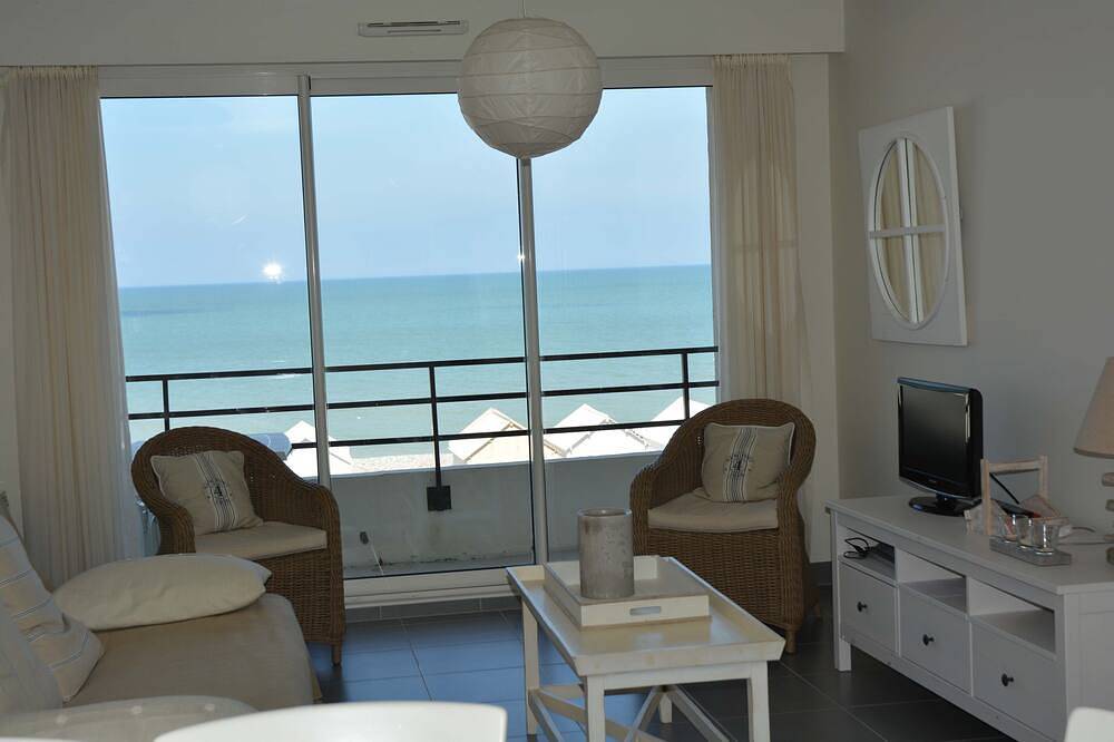 Appartement entier, La Brise Marine: Cayeux sur Mer appartement T3 2e étage face mer vue imprenable in Cayeux-sur-Mer, Région d'Abbeville