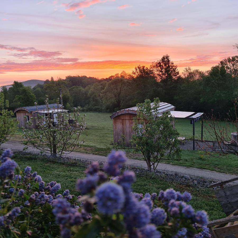 Les Milles Bottes et ses Roulottes in Encausse-les-Thermes, Haute-Garonne