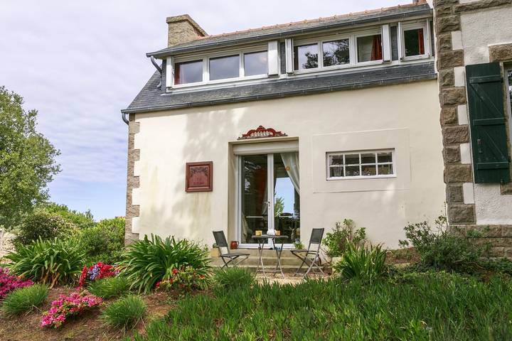 Gîte pour 2 personnes, avec Terrasse et Jardin à Pleumeur-Bodou