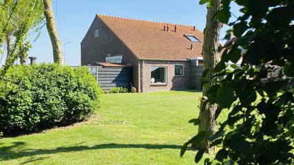 Ferienhaus für 4 Personen, mit Balkon/Terrasse und Terrasse in Zoutelande
