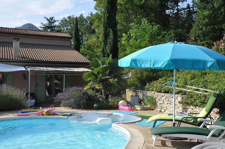 Villa for 6 people, with garden - 1