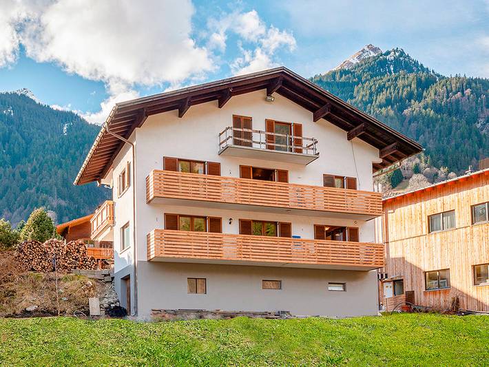 Ferienhaus für 18 Personen, mit Balkon und Terrasse sowie Sauna