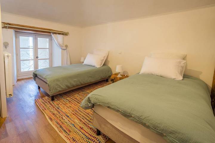 Location de vacances pour 10 personnes, avec piscine à Brassac - 4