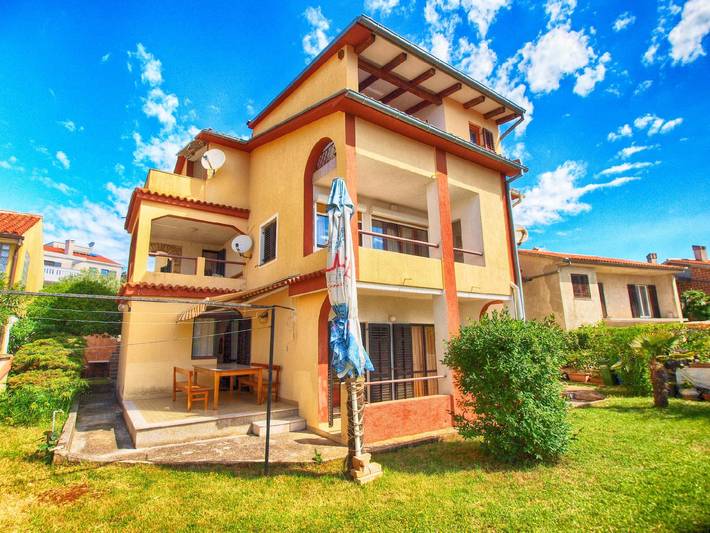 Ferienwohnung für 4 Personen, mit Terrasse in Pjescana Uvala - 3