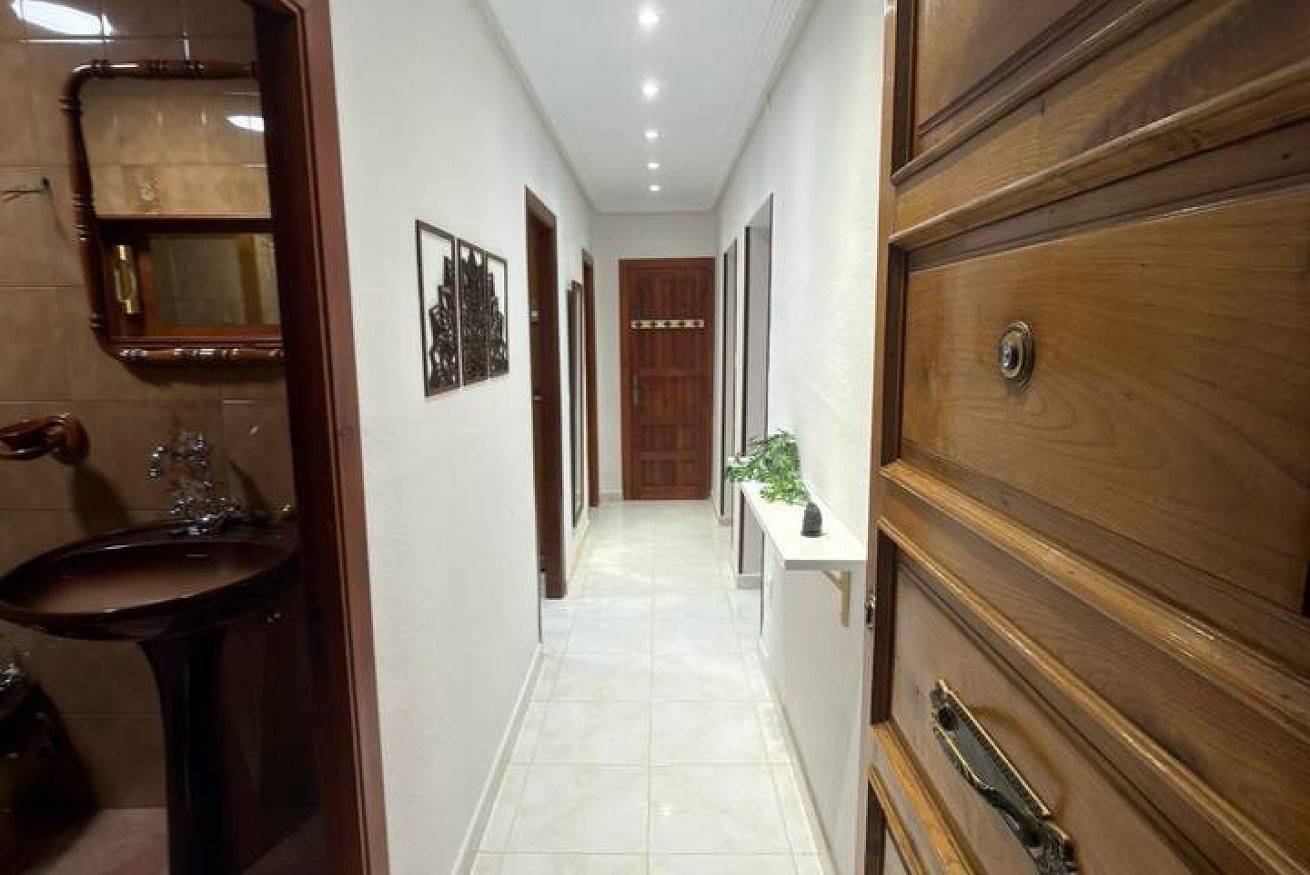 Geheel appartement, Gezellig appartement vlak bij de Río Nalón – 1,5 km naar het stadscentrum in Samartín del Rei Aurelio, Nalón