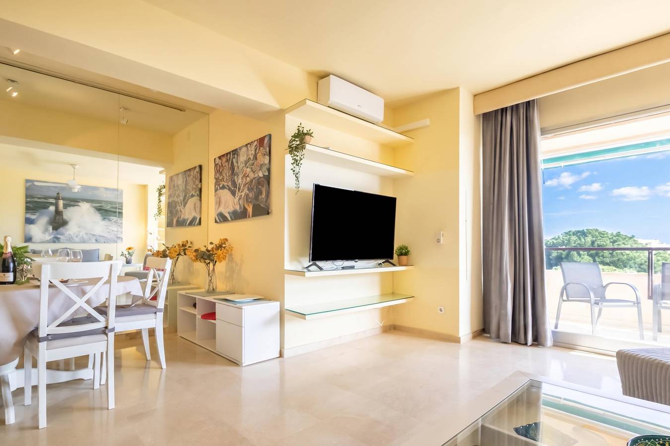 Entire apartment, Marbella Este Next Marriott and Nikki B in Marbella East, Marbella
