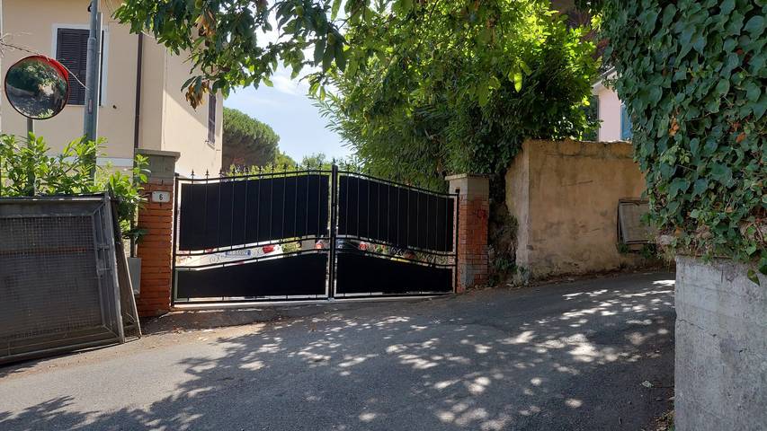 Holiday Home 'Enrica' with Private Terrace, Private Garden and Air Conditioning in Monte Compatri, Parco Regionale dei Castelli Romani