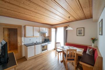Ferienwohnung für 3 Personen, mit Garten und Sauna sowie Terrasse in Radstadt