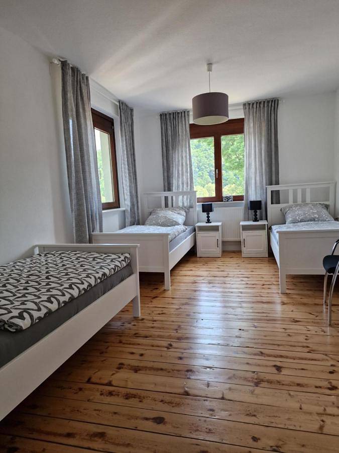 Ferienwohnung für 4 Personen, mit Garten und Ausblick in Hatzfeld