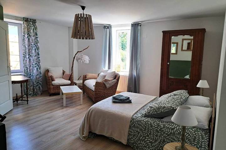 Gîte pour 2 personnes, avec terrasse et jardin, animaux acceptés dans Bains-les-Bains - 2