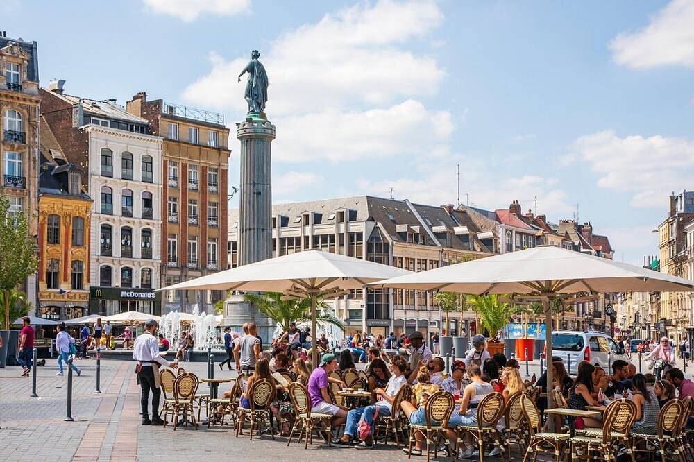 Entire apartment, Lille Centre - Nice, cozy and functional ap. in Wazemmes (Lille), Lille