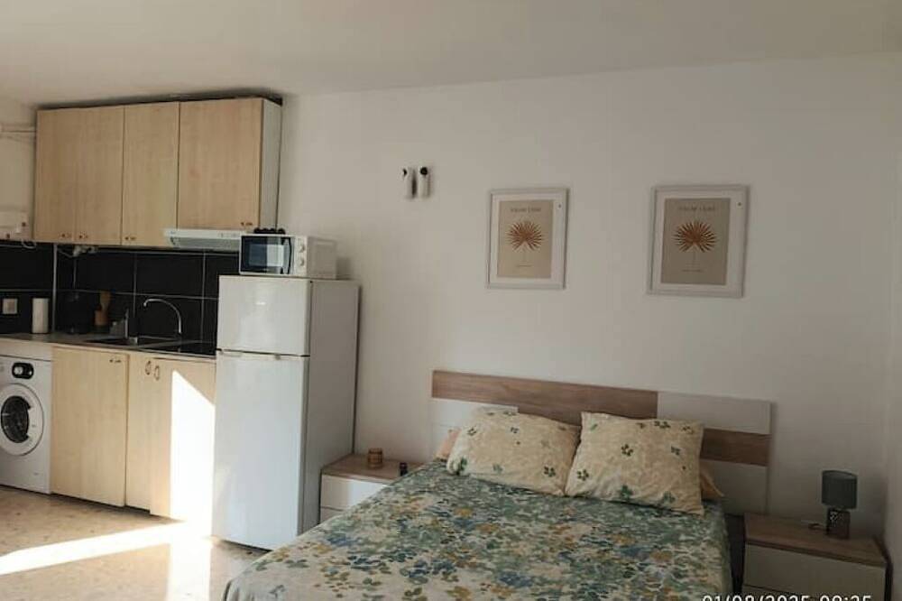 Entire apartment, Loft Solpor - Your haven of calm in front of the sunset in Marín, Rías Baixas