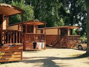 Camping pour 4 Personnes dans Dole, Jura, Photo 4