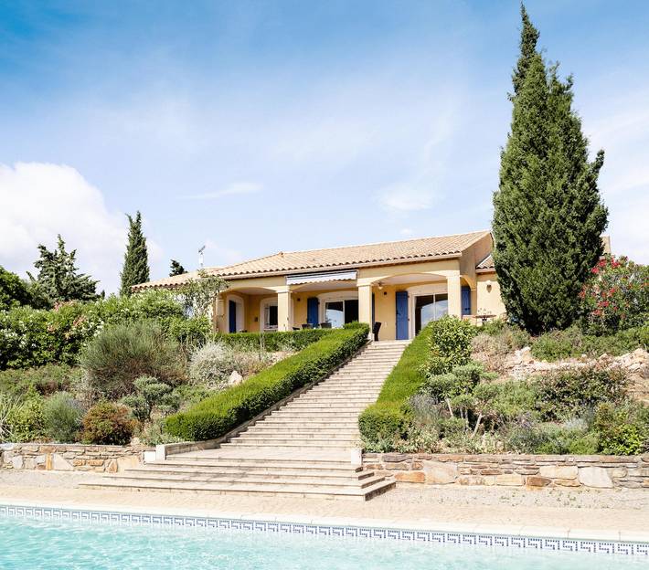 Gîte pour 8 personnes, avec piscine