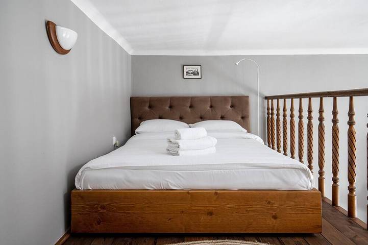 Appartement entier, Starowiślna 37 Apartment with Mezzanine in Kazimierz, Cracovie
