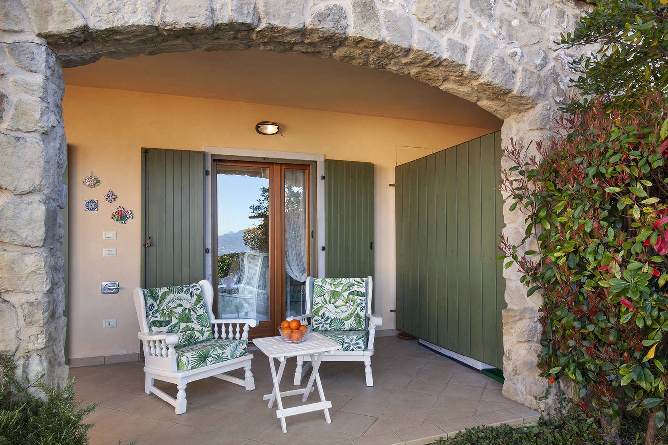 Ganze Wohnung, Apartment Laghetto with Pool in Torri del Benaco, Gardasee-Berge