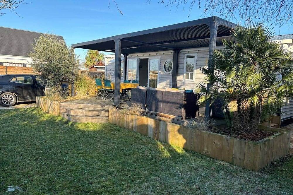Mobilhome in Residential leisure park in Hauteville-sur-Mer, Coutances und Umgebung