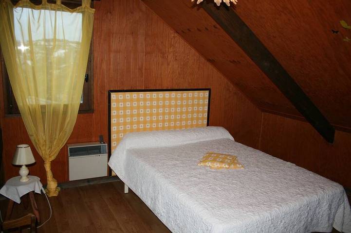 Chalet pour 5 personnes, avec balcon et jardin à Aydat - 2