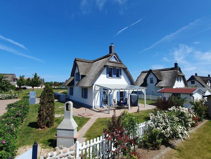 Ferienhaus für 4 Personen, mit Sauna und Terrasse sowie Garten in Zierow