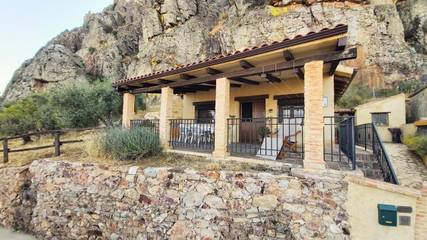 Casa de vacaciones para 5 personas, con jardín y vistas en Las Villuercas