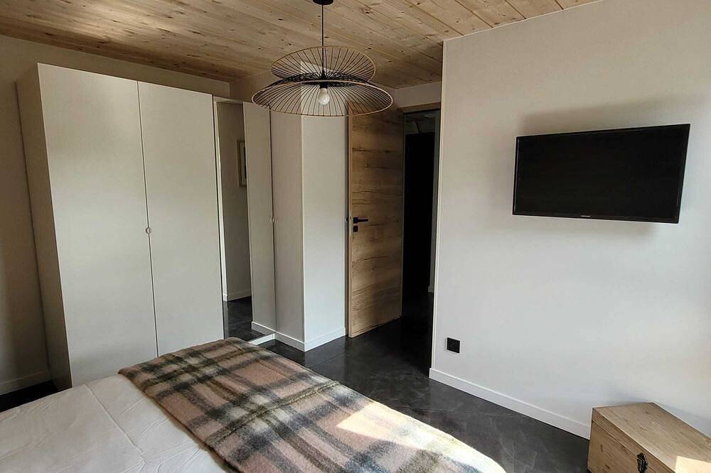 Delta-Berghütte-Komfort-Ensuite mit Bad in Chambon-sur-Lac, Regionaler Naturpark Volcans d'Auvergne