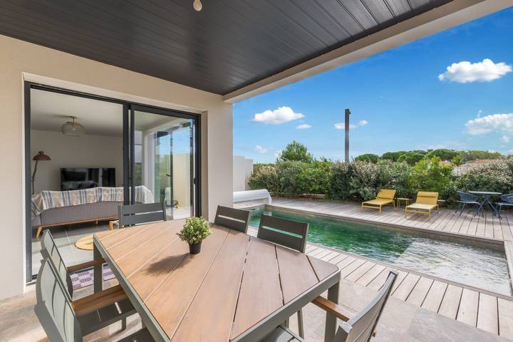 Ferienhaus für 16 Personen, mit Terrasse und Garten in Sérignan