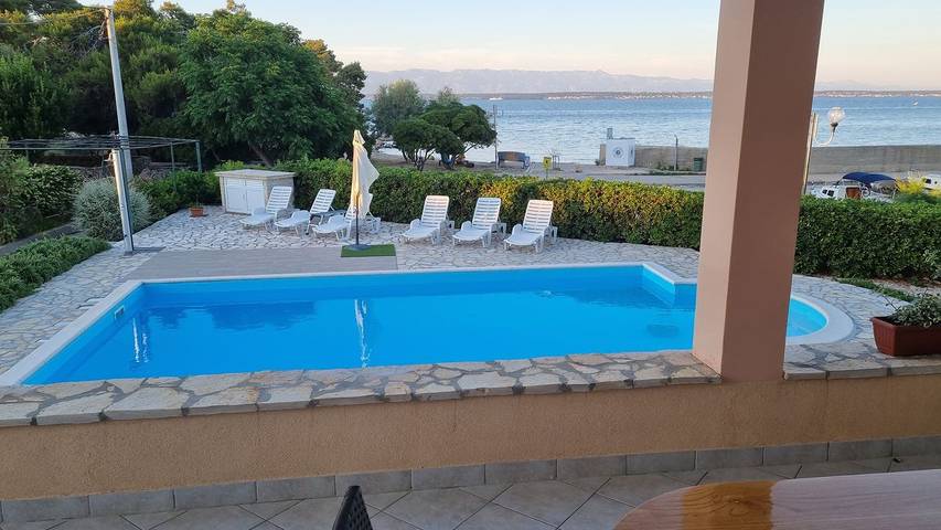 Apartamento de vacaciones para 3 personas, con piscina además de terraza y vistas - 1