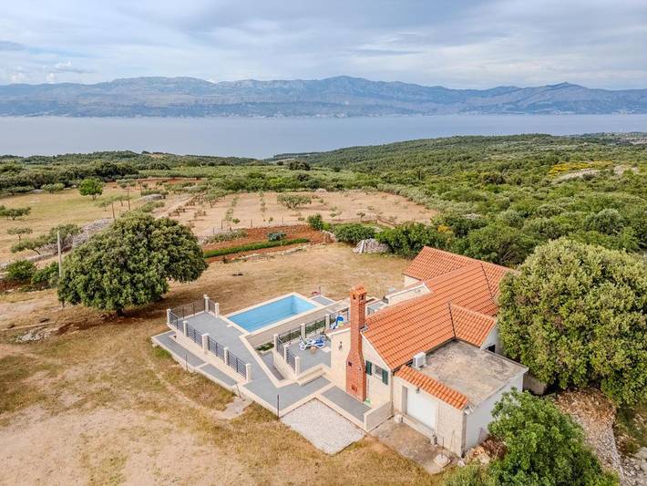 Casa de vacaciones para 3 personas, con piscina además de jardín y vistas, Se admiten mascotas - 1
