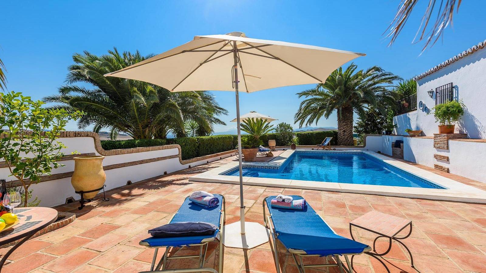 Finca Lomas de Tienda Antequera - La Higuera by Ruralidays in Antequera, Málaga Province