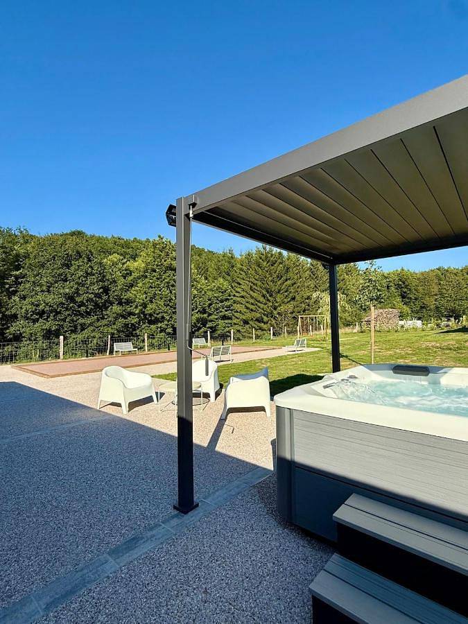 Location de vacances pour 14 personnes, avec jacuzzi et jardin dans Uriménil - 3