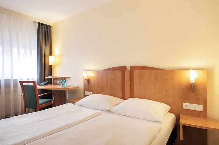 Braunschweig City Stay | Sauna, Breakfast & Convenient Rail Access in Viewegs Garten- Bebelhof, Braunschweig