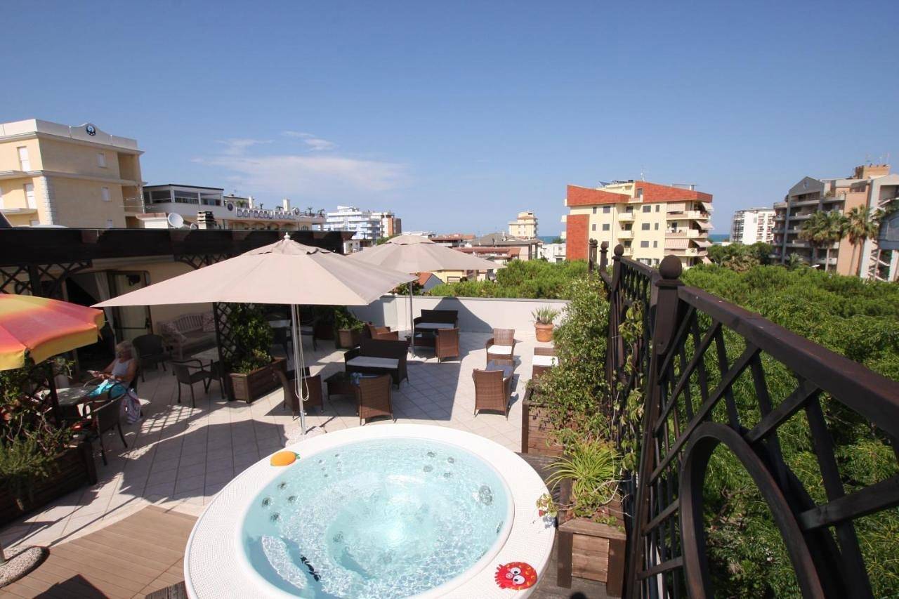 Hotel Naxos B&B in Alba Adriatica, Province de Teramo