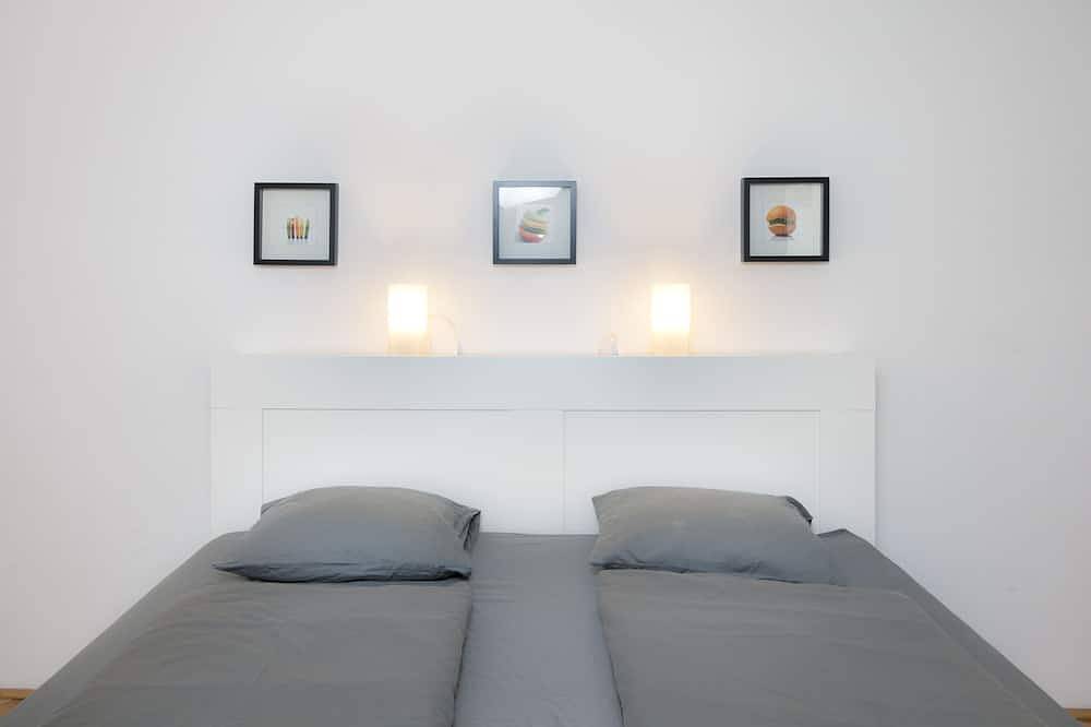 Apartamento inteiro, Recém-renovado uma curta distância Apartment-3 min para centro histórico da cidade in Viena, Floresta de Viena