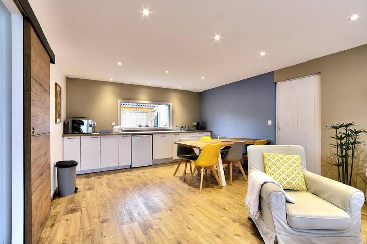 Gîte pour 4 personnes, avec Terrasse et Vue à Bâgé-la-Ville - 4