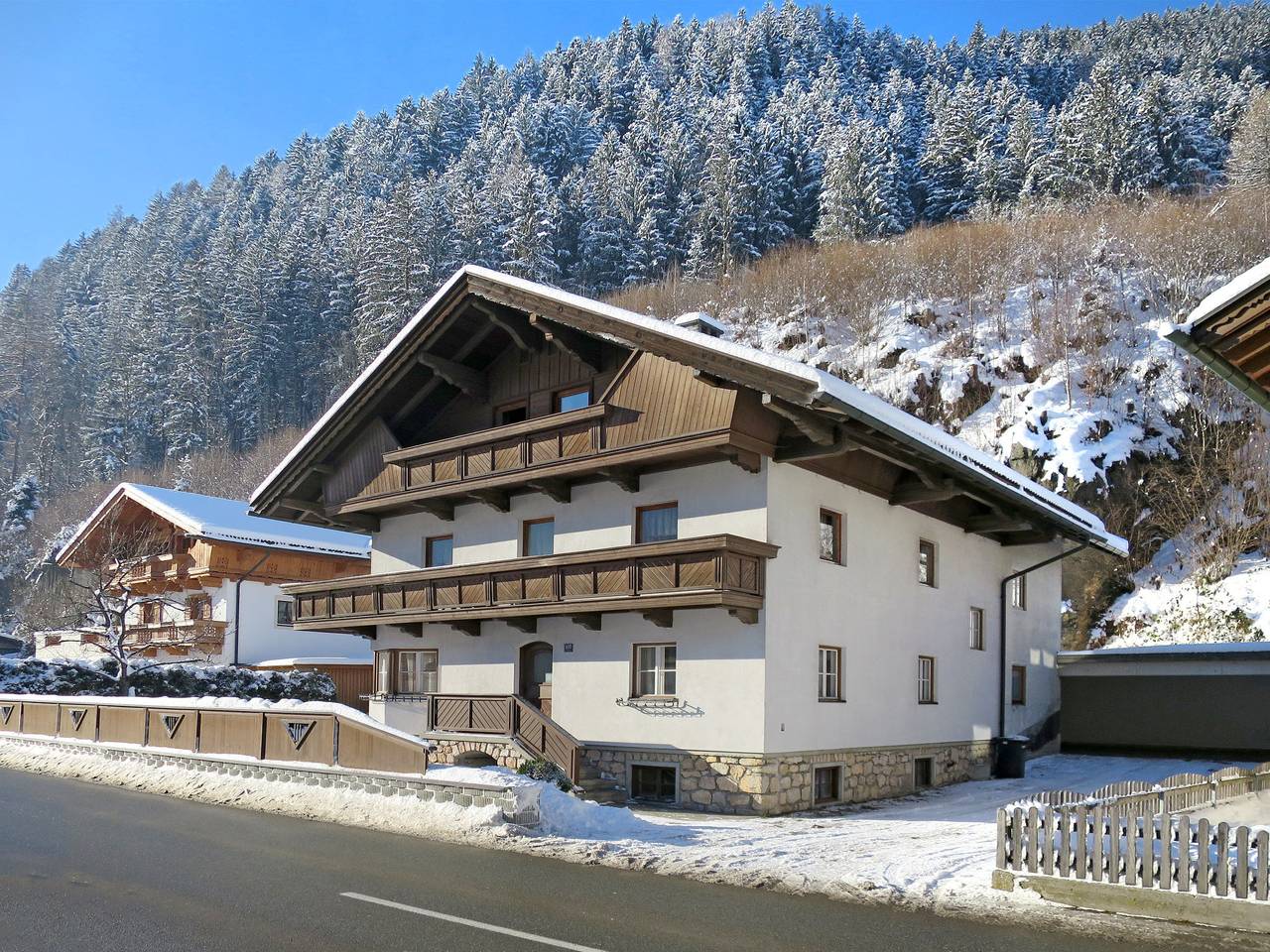 Vakantieappartement voor 13 Personen in Tux Alps, Aschau im Zillertal