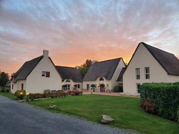 Hôtel pour 4 personnes, avec jardin, animaux acceptés à Saint-Lyphard