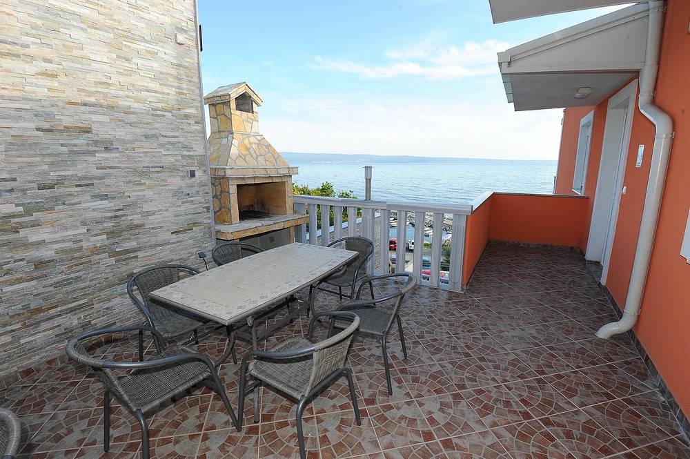 Cały apartament, Ferienwohnung in Podstrana-Sv.Martin mit Meerblick, Balkon, Klimaanlage, W-Lan (5117-3) in Podstrana, Żupania splicko-dalmatyńska