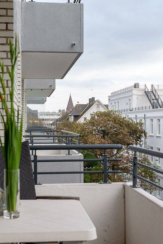 Ganze Wohnung, Haus Dünenburg, Elisabethstraße 9 - Diese freundlich eingerichtete 2-Zimmer-Wohnung befindet sich im 3 Og. mit Balkon (Süden) und Garage in Westerland, Sylt (Gemeinde)