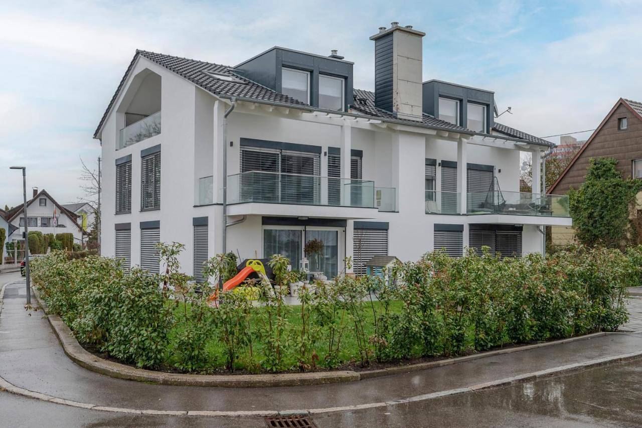 Appartement entier, Exquis Luxus Apartment Usm I Kamin I Terrasse I Parkplatz I Mercedes in Böblingen, Landkreis Böblingen