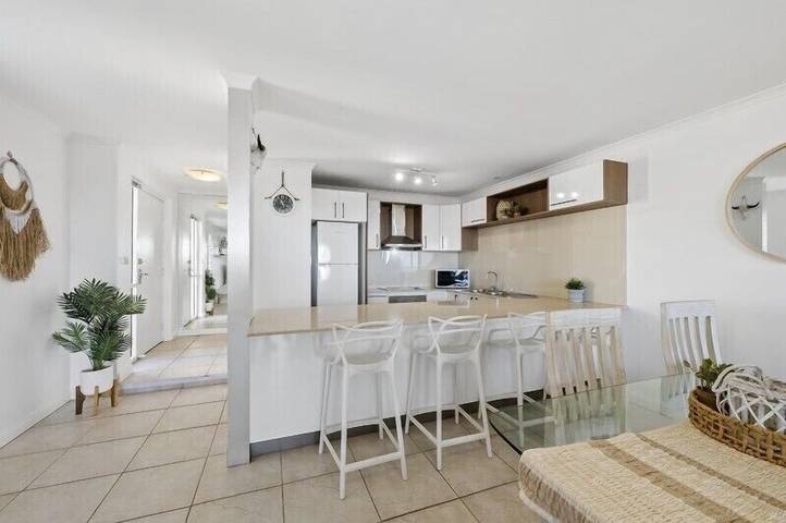 Holiday rental for 7 people, with pool and balcony in Terrigal