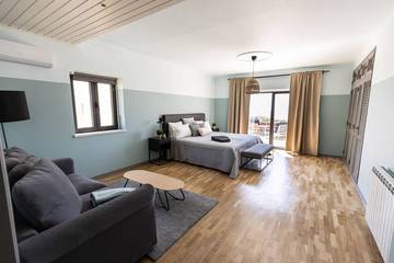 Villa for 14 People in Praia da Foz do Lizandro, Ericeira, Photo 2