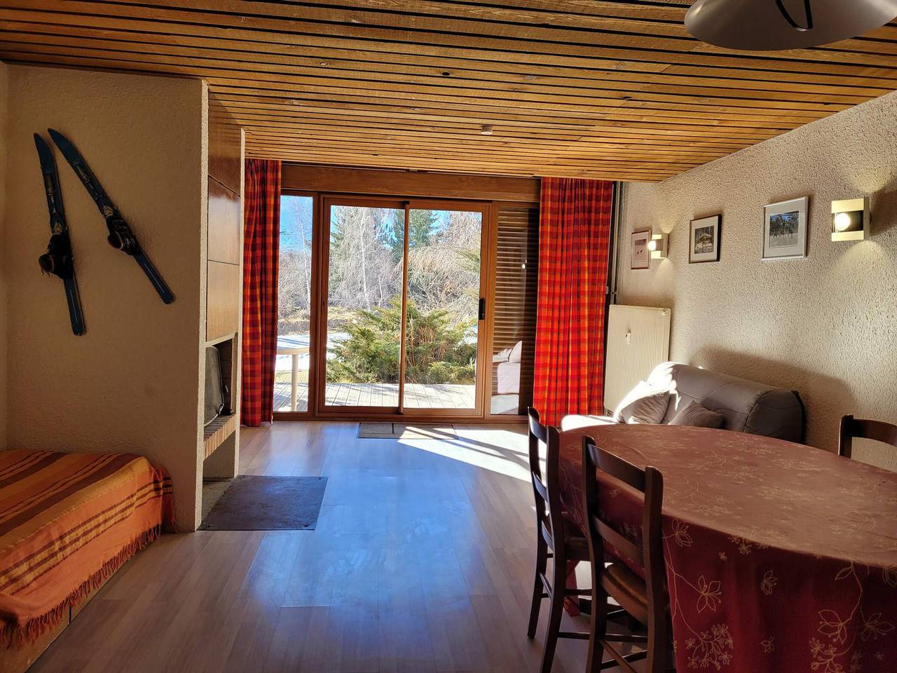 Appartement entier, Appartement 2 pièces, terrasse sud, accès pistes, 6 personnes in Pra-Loup (station de ski), Pra-Loup