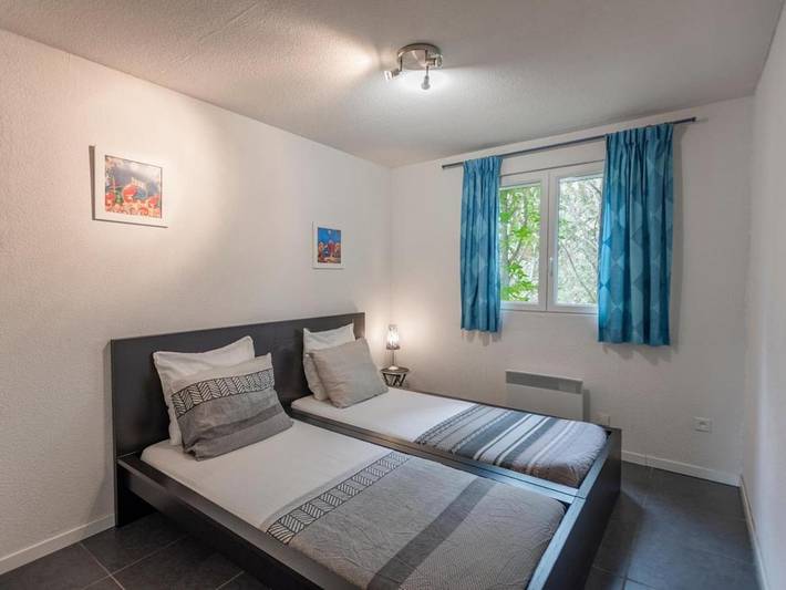 Location de vacances pour 8 personnes, avec vue ainsi que piscine et terrasse, animaux acceptés à Oupia - 3