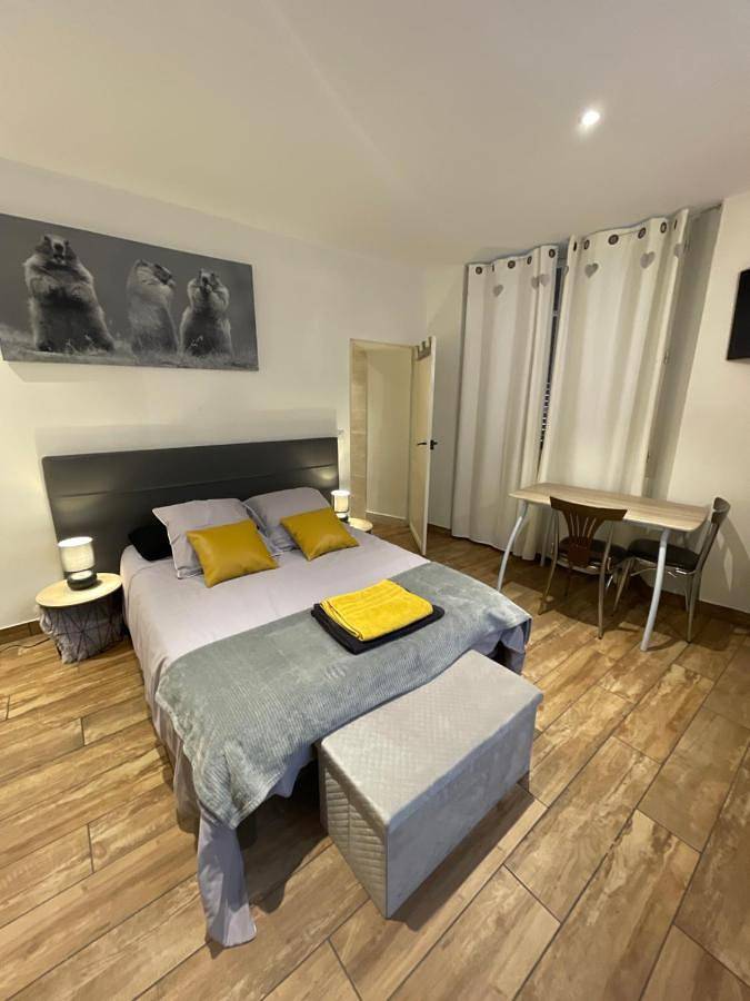 Appartement entier, La Montagnette les marmottes Studio maison en travaux de 10h a 17h in Moûtiers, Massif de la Vanoise