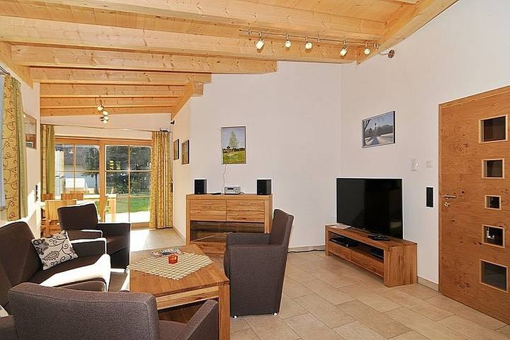 Ferienwohnung für 5 Personen, mit Terrasse und Garten - 1